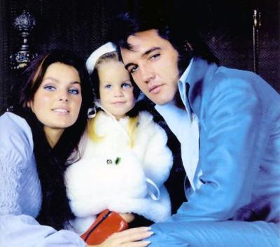 Elvis & Family (Jeff Schrembs Photo)